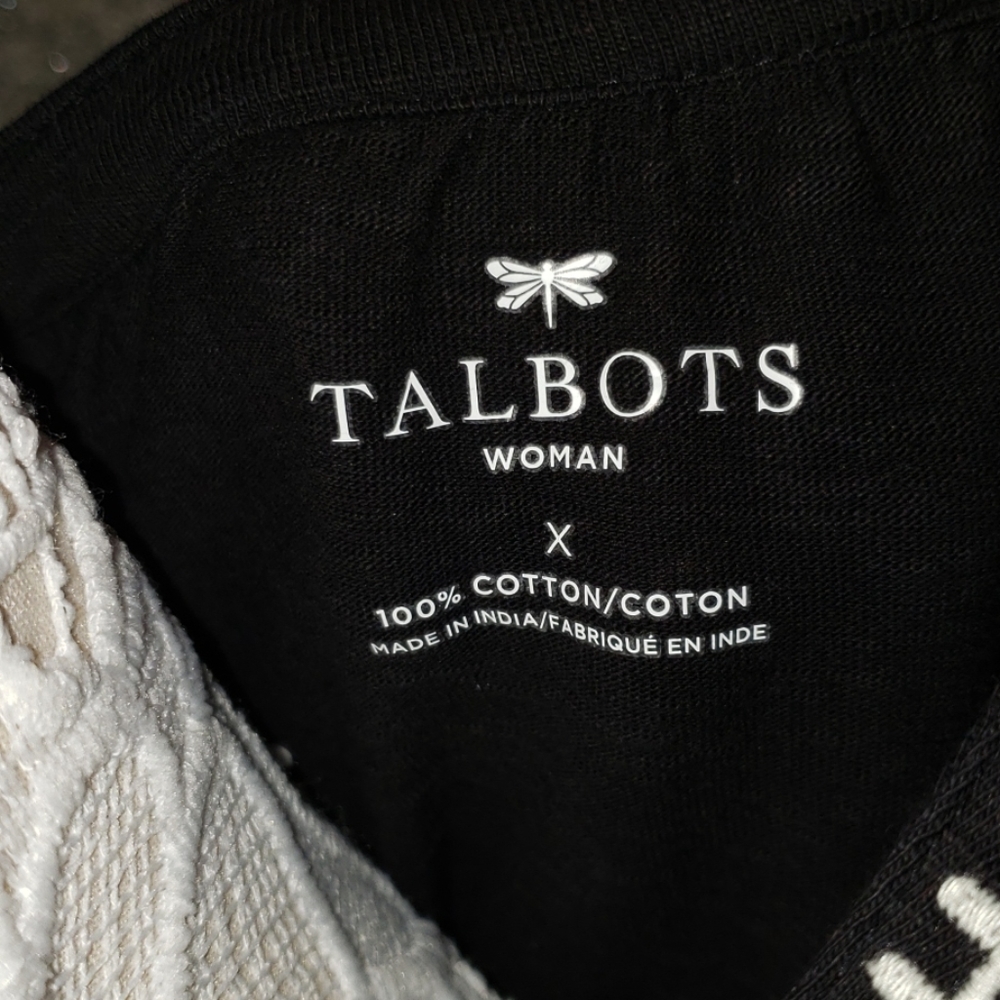🛑SOLD🛑 Talbots Embroidered black blouse - Picture 8 of 8